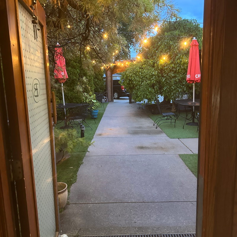 BoMallies Sheboygan Restaurant outside